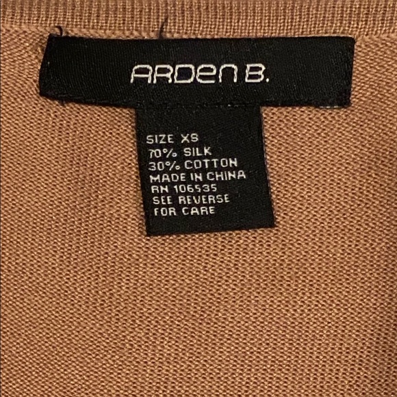 Embellished Shrug - Picture 8 of 8